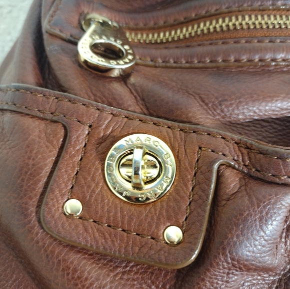 Marc by Marc Jacobs Totally Turnlock Faridah Hobo Bag - Picture 5 of 12